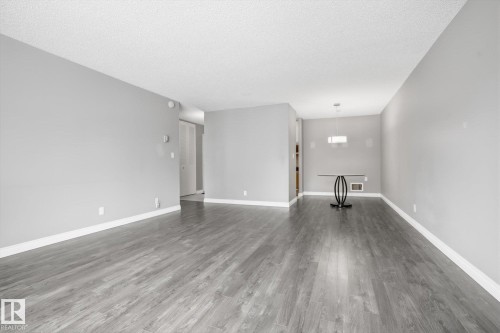 203 11307 99 Avenue, Edmonton, AB - Indoor Photo Showing Other Room
