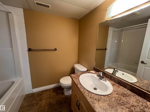 #306 4128 47 Street, Drayton Valley, AB - Indoor Photo Showing Bathroom