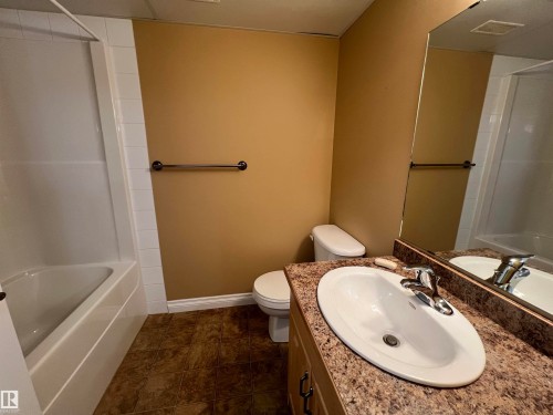 #306 4128 47 Street, Drayton Valley, AB - Indoor Photo Showing Bathroom
