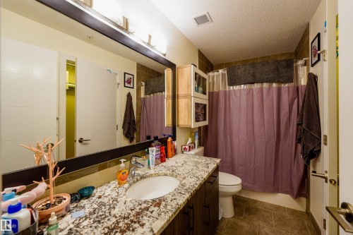 319 10523 123 Street, Edmonton, AB - Indoor Photo Showing Bathroom