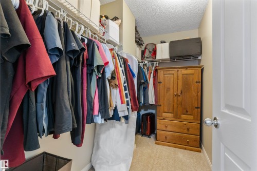 7422 Singer Landing Landing, Edmonton, AB - Indoor With Storage