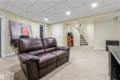 7422 Singer Landing Landing, Edmonton, AB - Indoor