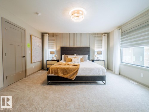 7005 Kiviaq Crescent, Edmonton, AB - Indoor Photo Showing Bedroom