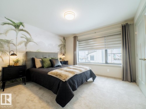 7005 Kiviaq Crescent, Edmonton, AB - Indoor Photo Showing Bedroom