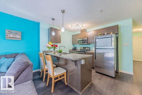 114 340 Windermere Road, Edmonton, AB - Indoor Photo Showing Kitchen