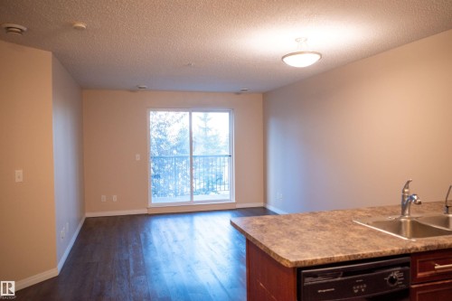 207 6925 199 Street, Edmonton, AB - Indoor
