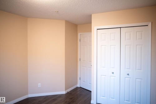 207 6925 199 Street, Edmonton, AB - Indoor