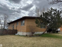5509 49 Street  Drayton Valley, AB T7A 1A3