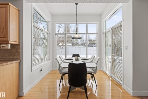 170 Galland Crescent, Edmonton, AB - Indoor Photo Showing Dining Room