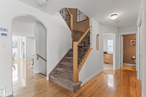 170 Galland Crescent, Edmonton, AB - Indoor Photo Showing Other Room