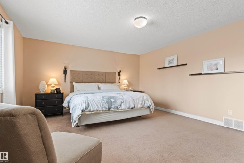 170 Galland Crescent, Edmonton, AB - Indoor Photo Showing Bedroom