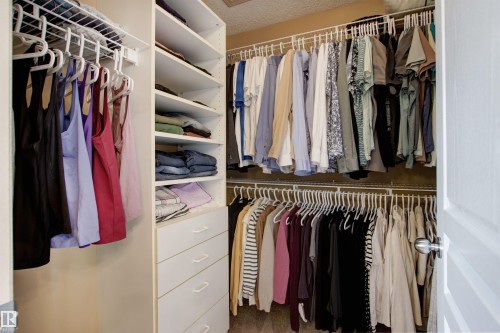 170 Galland Crescent, Edmonton, AB - Indoor With Storage