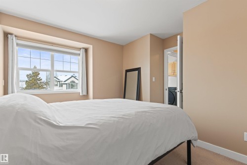 170 Galland Crescent, Edmonton, AB - Indoor Photo Showing Bedroom