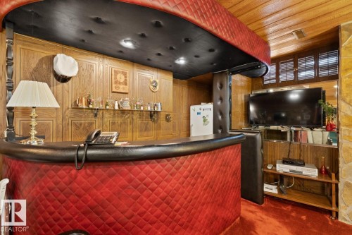 60 Peace River Drive, Devon, AB - Indoor Photo Showing Other Room