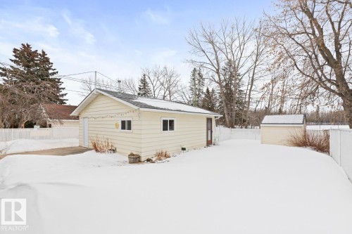 60 Peace River Drive, Devon, AB - Outdoor