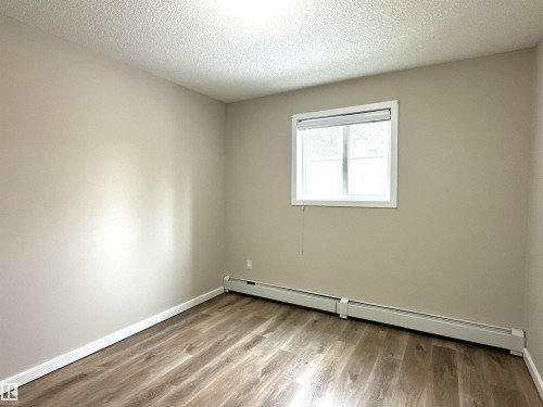 111 392 Silver Berry Road, Edmonton, AB - Indoor Photo Showing Other Room