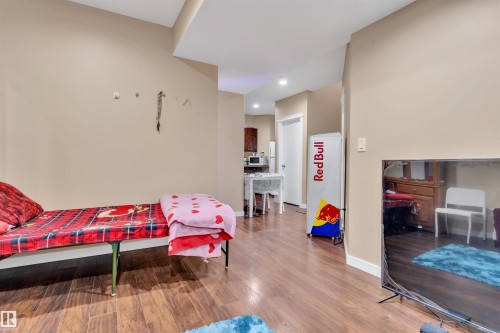 2225 32B Street, Edmonton, AB - Indoor