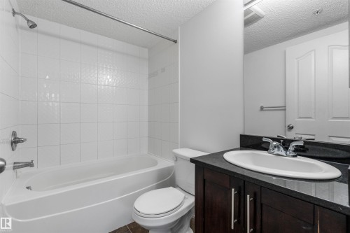 313 270 Mcconachie Drive, Edmonton, AB - Indoor Photo Showing Bathroom