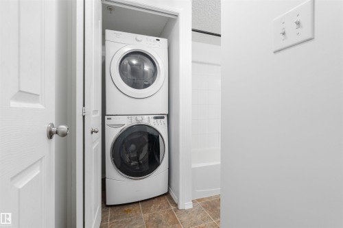 313 270 Mcconachie Drive, Edmonton, AB - Indoor Photo Showing Laundry Room