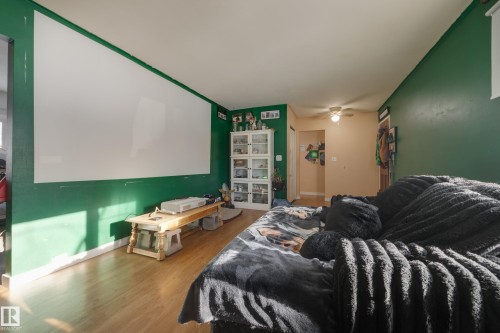 1330 72 Street, Edmonton, AB - Indoor