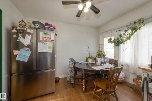1330 72 Street, Edmonton, AB - Indoor Photo Showing Dining Room