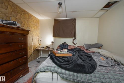 1330 72 Street, Edmonton, AB - Indoor Photo Showing Bedroom