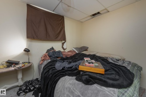 1330 72 Street, Edmonton, AB - Indoor Photo Showing Other Room