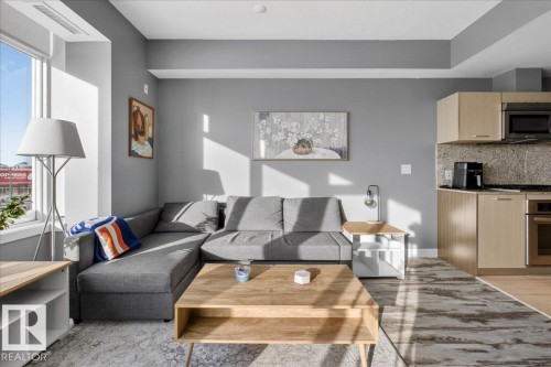 View of living area - 301 2504 109 Street, Edmonton, AB - Indoor Photo Showing Living Room