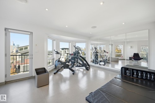 10065 90 Avenue, Edmonton, AB - Indoor Photo Showing Gym Room