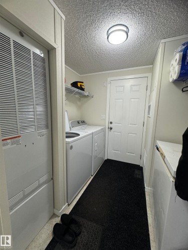 83 9501 104 Ave, Westlock, AB - Indoor Photo Showing Laundry Room