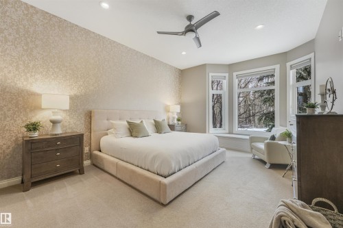 1130 Twin Brooks Point(E), Edmonton, AB - Indoor Photo Showing Bedroom