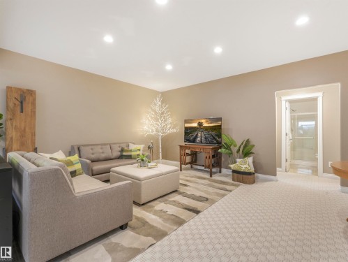 1130 Twin Brooks Point(E), Edmonton, AB - Indoor