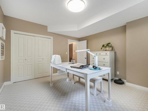1130 Twin Brooks Point(E), Edmonton, AB - Indoor Photo Showing Office