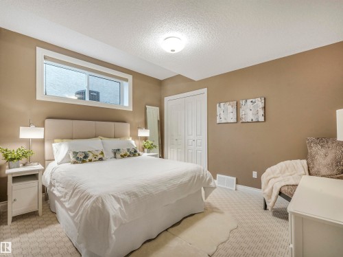 1130 Twin Brooks Point(E), Edmonton, AB - Indoor Photo Showing Bedroom
