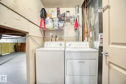 1825 Tufford Way, Edmonton, AB - Indoor Photo Showing Laundry Room