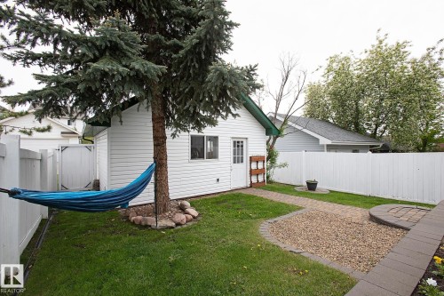 1825 Tufford Way, Edmonton, AB - Outdoor