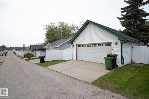 1825 Tufford Way, Edmonton, AB - Outdoor