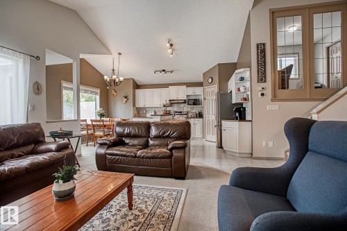 1825 Tufford Way, Edmonton, AB - Indoor Photo Showing Living Room