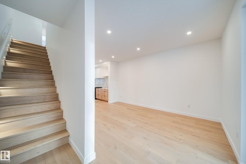 7540 80 Avenue, Edmonton, AB - Indoor Photo Showing Other Room