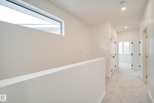 7540 80 Avenue, Edmonton, AB - Indoor Photo Showing Other Room