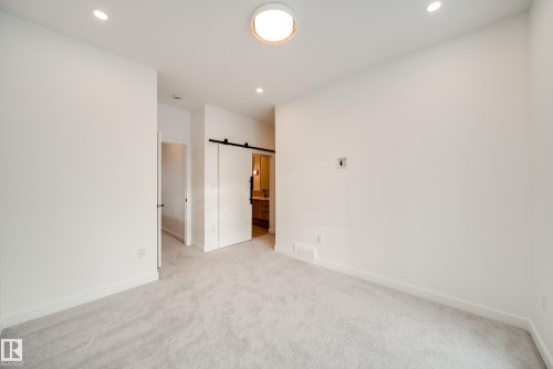 7540 80 Avenue, Edmonton, AB - Indoor Photo Showing Other Room
