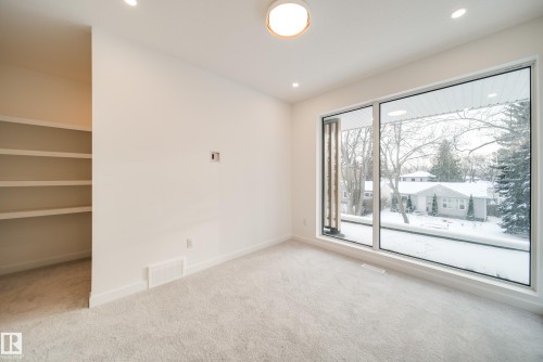 7540 80 Avenue, Edmonton, AB - Indoor Photo Showing Other Room