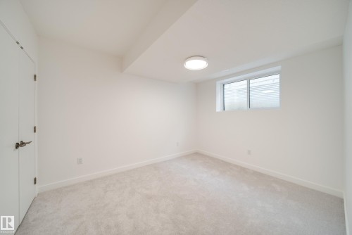 7540 80 Avenue, Edmonton, AB - Indoor Photo Showing Other Room