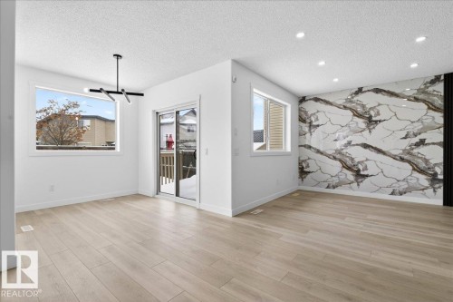 8916 175 Avenue, Edmonton, AB - Indoor