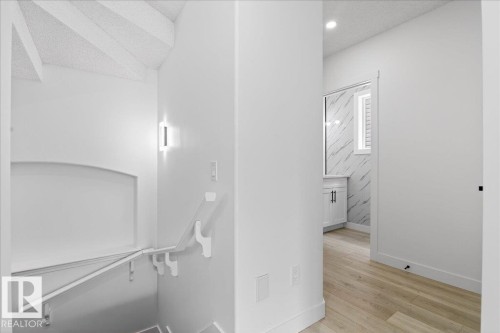 8916 175 Avenue, Edmonton, AB - Indoor Photo Showing Other Room