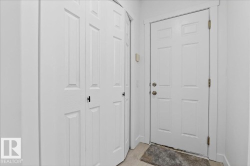 8916 175 Avenue, Edmonton, AB - Indoor Photo Showing Other Room