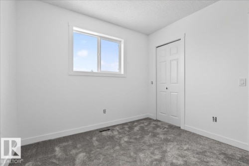 8916 175 Avenue, Edmonton, AB - Indoor Photo Showing Other Room