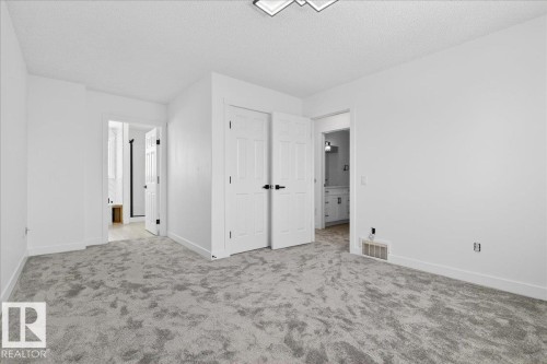 8916 175 Avenue, Edmonton, AB - Indoor Photo Showing Other Room