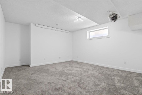 8916 175 Avenue, Edmonton, AB - Indoor Photo Showing Other Room