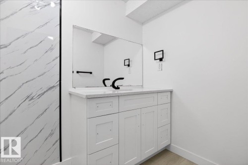 8916 175 Avenue, Edmonton, AB - Indoor Photo Showing Other Room